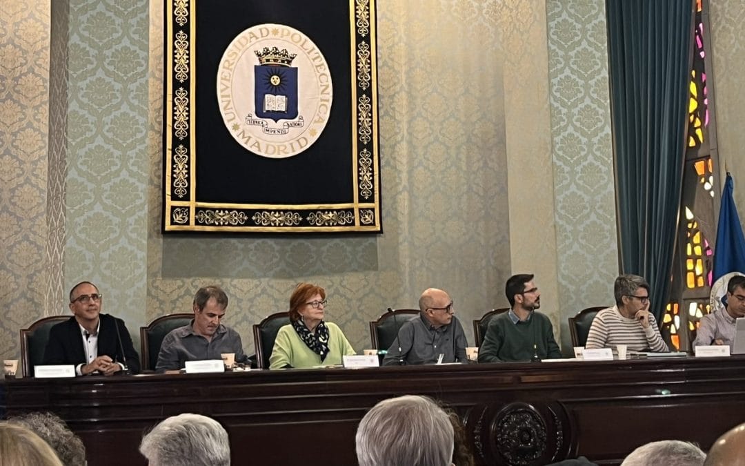 Mesa redonda de experiencias de personal investigador