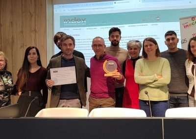 Grupo Ciberimaginario recogiendo el premio