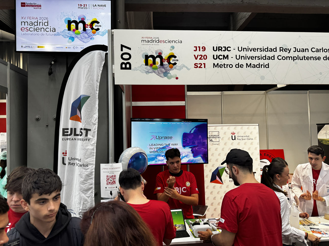 eComciencia acerca a los jóvenes los retos de la transición energética en Madrid es Ciencia 2026